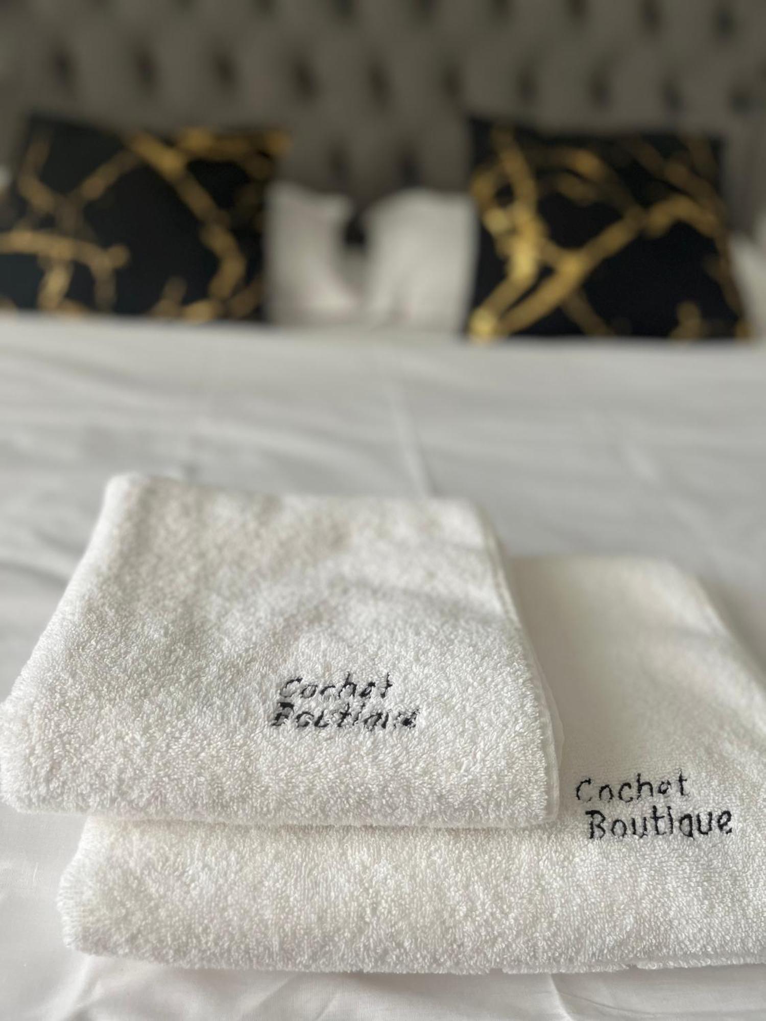 Cochet Boutique 호텔 Târgu Jiu 외부 사진